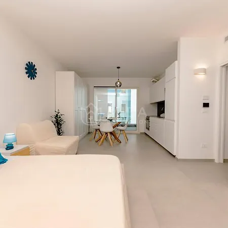 Apartment Sea Corner